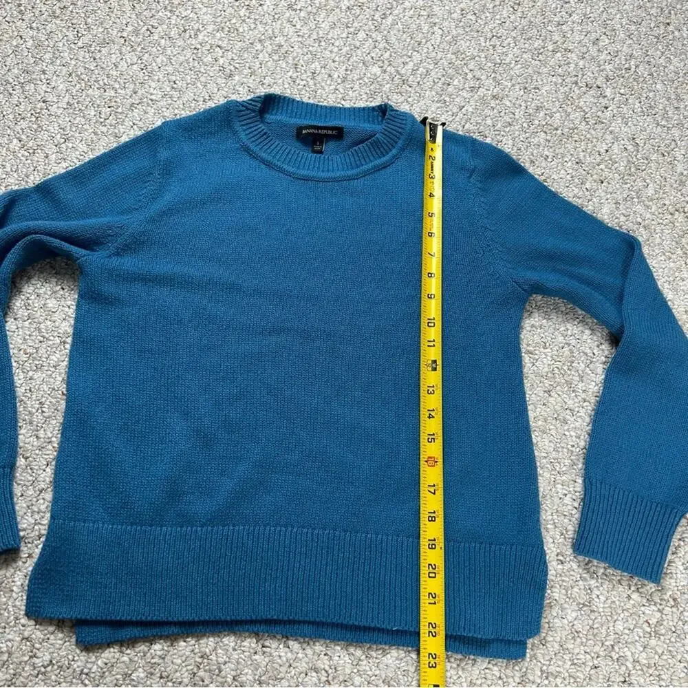 Banana Republic Crewneck Blue Sweater Mens Small Cotton Blend Split Hem